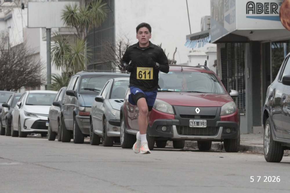 Sofía Espíndola ganó la general de los 10K y atletas del distrito se destacaron en Punta Alta