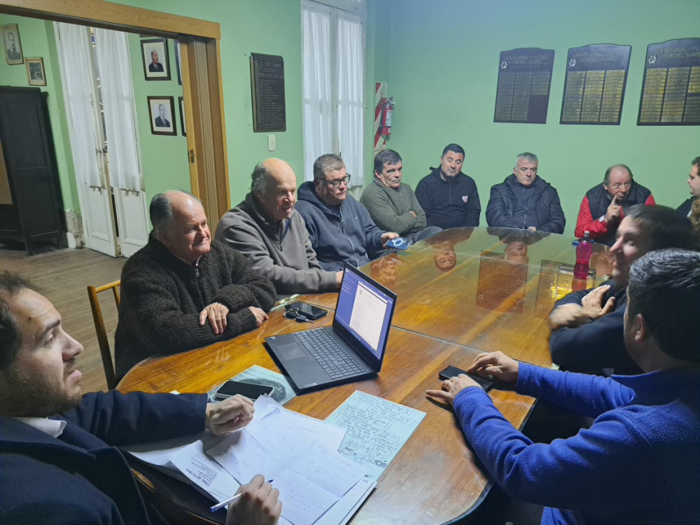 Liga Regional de Fútbol: Árbitros de Olavarría para las semifinales de Primera masculino