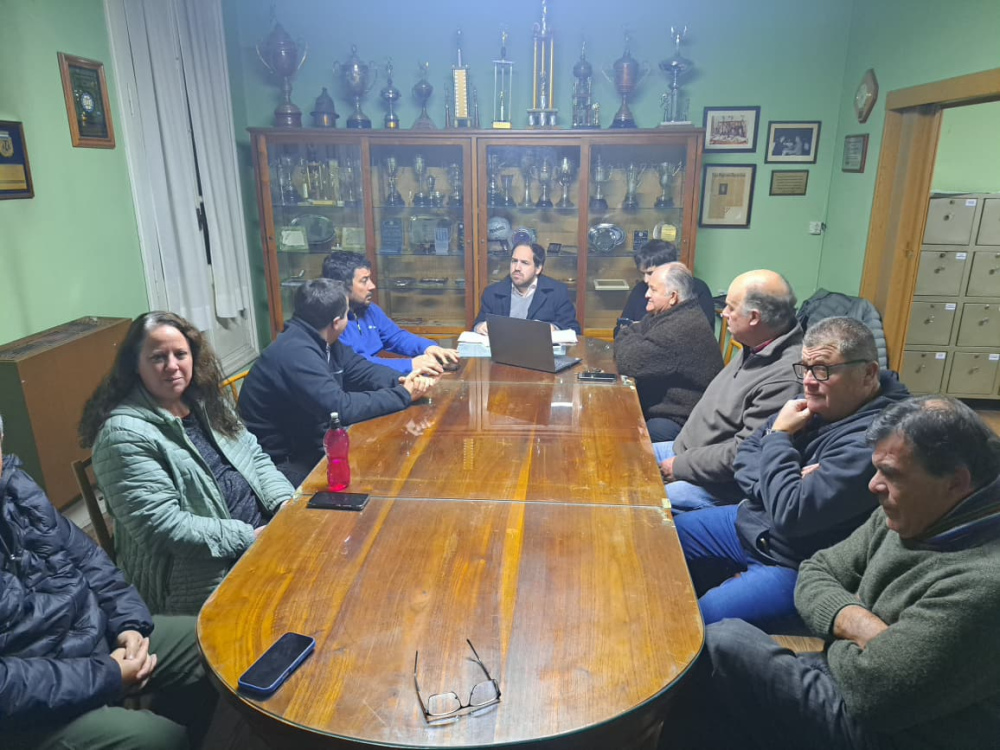 Liga Regional de Fútbol: Árbitros de Olavarría para las semifinales de Primera masculino