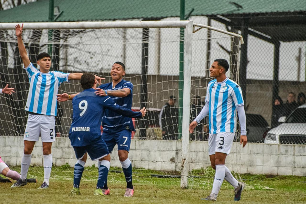 Gerónimo Kugler volvió al gol en Gimnasia y afianza su lugar en la Séptima División