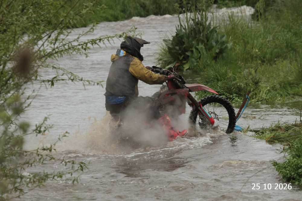 Sierra de la Ventana vivió una prueba épica de Enduro marcada por la lluvia y el barro (Incluye fotos)