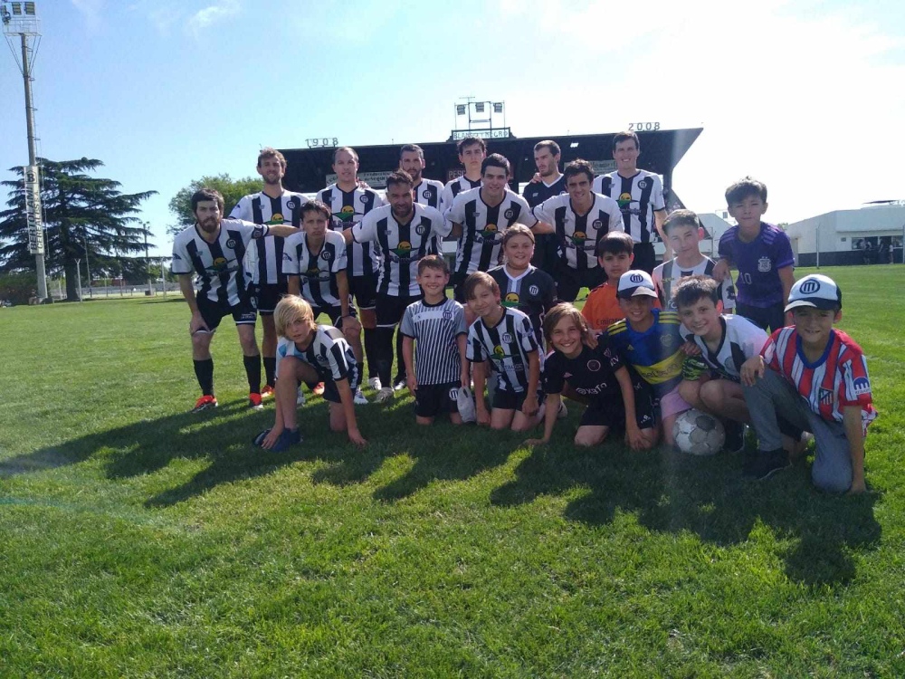 Liga Regional de Fútbol: Los equipos de Tornquist no pudieron ante rivales suarenses (89 fotos)