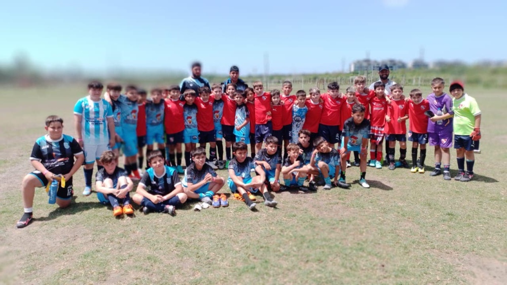 Integrantes de las inferiores del Club Porteño de Saldungaray realizan diferentes actividades en la Ciudad de Buenos Aires