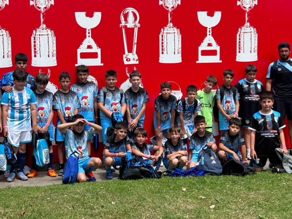 Integrantes de las inferiores del Club Porteño de Saldungaray realizan diferentes actividades en la Ciudad de Buenos Aires