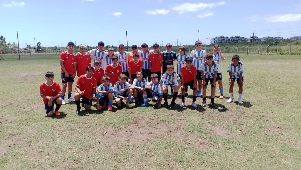 Integrantes de las inferiores del Club Porteño de Saldungaray realizan diferentes actividades en la Ciudad de Buenos Aires