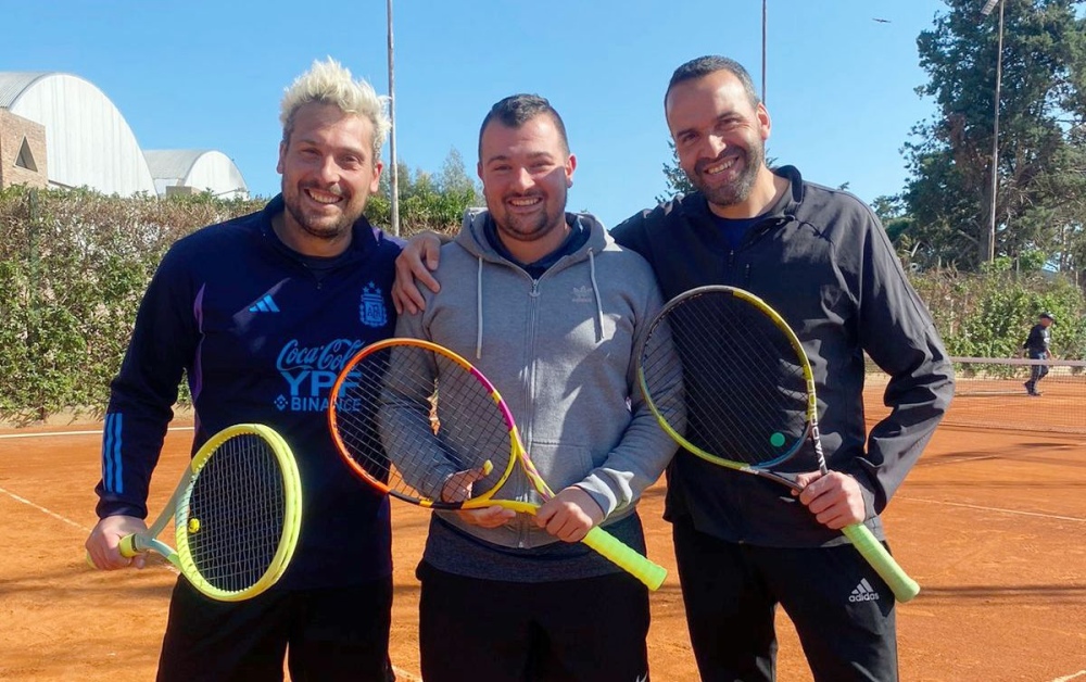 Automoto Tenis ”copó” Sociedad Sportiva