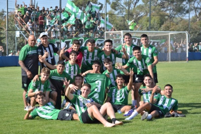 Liga Regional: El cl&aacute;sico de reserva termino con goleada de Uni&oacute;n