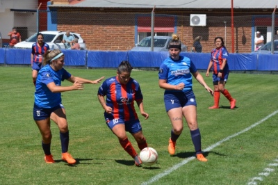 Liga Regional de F&uacute;tbol: Diecisiete clubes jugar&aacute;n en Primera femenino