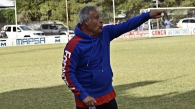 Alejandro Papasidero, DT de Porte&ntilde;o: &laquo;Aspiramos a lo m&aacute;s alto&raquo;