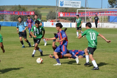 Liga Regional: En reserva, Automoto lo dio vuelta y se quedo con el cl&aacute;sico ante Uni&oacute;n (58 fotos)