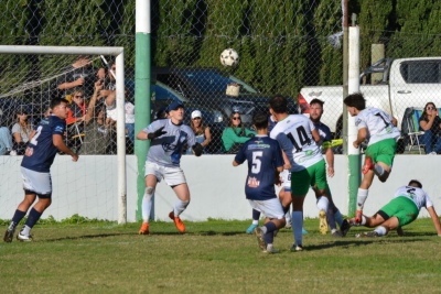 Liga Regional: Nuestros representantes no pudieron ante rivales de las colonias suarenses (70 fotos)