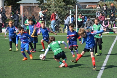 Uni&oacute;n fue sede este s&aacute;bado de un encuentro de escuelitas de futbol (63 fotos)