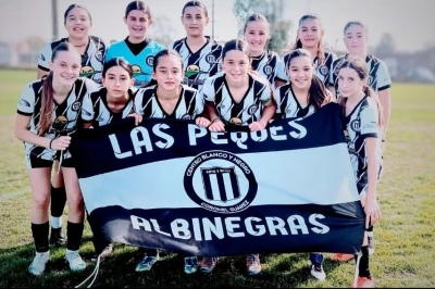 LRF/Sub 15 femenino: Blanco y Negro gan&oacute; el cl&aacute;sico y qued&oacute; como &uacute;nico puntero