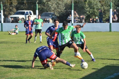 En reserva: El cl&aacute;sico de Tornquist termino empatado sin goles (48 fotos)
