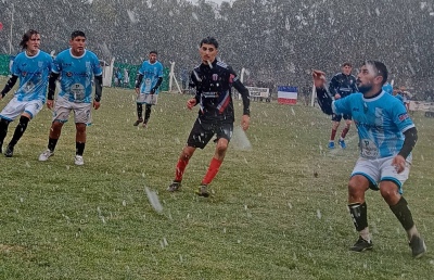 Liga de Dorrego: El cl&aacute;sico serrano solo se pudo jugar en reserva y debi&oacute; suspenderse en el complemento por mal tiempo