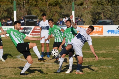Liga Regional de Futbol: Triunfo de Uni&oacute;n y empate de Automoto en la fecha 12 del torneo Apertura (131 fotos)