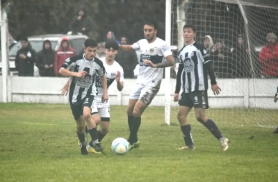 Liga Regional de F&uacute;tbol: Club Sarmiento se clasific&oacute; a semifinales y se convirti&oacute; en el rival de Uni&oacute;n de Tornquist