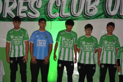 Fue presentada la nueva indumentaria de las divisiones inferiores del Club Uni&oacute;n (46 fotos)
