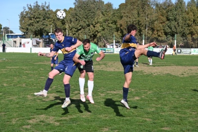 Liga Regional de Futbol: En la previa al cl&aacute;sico de Tornquist hubo empate de Uni&oacute;n y derrota de Automoto (100 fotos)