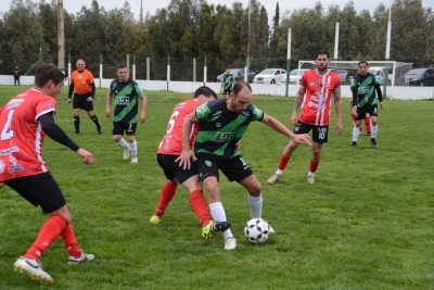 Liga Regional de Futbol: Uni&oacute;n volvi&oacute; al triunfo como local y Automoto igualo en Rivera (101 fotos)