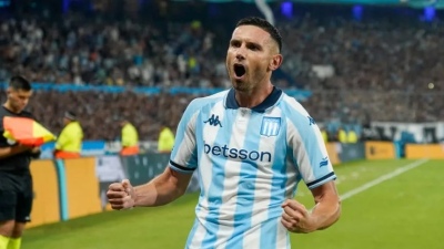 Bomberos de Tornquist sortean una camiseta firmada por los jugadores de Racing