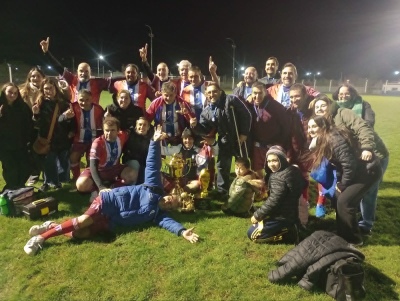 En Pueblo Santa Trinidad:&nbsp;Atl&eacute;tico Ventana se coron&oacute; campe&oacute;n invicto del torneo de F&uacute;tbol Senior