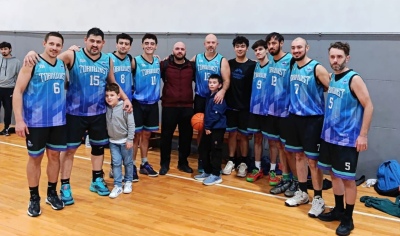 Tornquist Basquet cay&oacute; ante Tanque Blanco pero sigue en la cima del Apertura