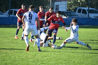 Liga Regional de F&uacute;tbol: Automoto es nuevo puntero de la zona &ldquo;A&rdquo; y Uni&oacute;n no pudo en Pig&uuml;&eacute; y quedo sin chances de clasificar