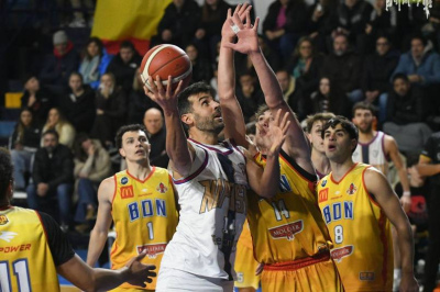 Napost&aacute;, en suplementario y con nueve puntos de Heinrich, le gan&oacute; a Bahiense del Norte por 82-81