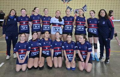 Automoto debut&oacute; en el Oficial de V&oacute;leibol con el estreno absoluto de Sub 12