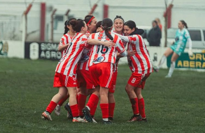 Liga Regional de F&uacute;tbol: San Mart&iacute;n (C) es el nuevo l&iacute;der de la zona &ldquo;B&rdquo; en Primera femenina