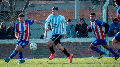 Nicol&aacute;s Restivo: El '10' inamovible que construye su leyenda a fuerza de goles