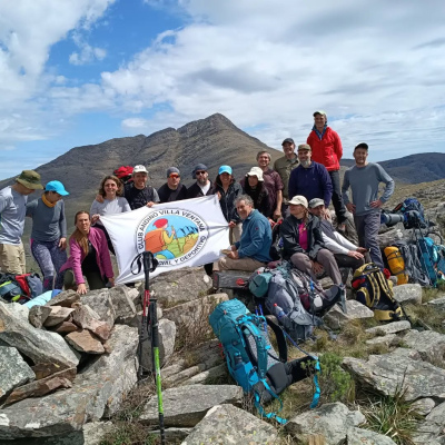 Impresionante travesia en altura: Cerro Vacacua y cumbre en el Cerro Tres Picos