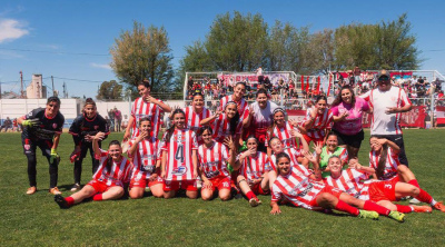 Liga Regional de F&uacute;tbol: San Mart&iacute;n de Carhu&eacute; gan&oacute; el cl&aacute;sico y es el primer clasificado en Primera femenina