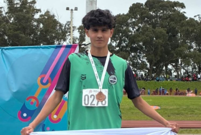 Juegos Bonaerenses: Dante Iparraguirre se subio al podio y le dio la primera medalla a Tornquist