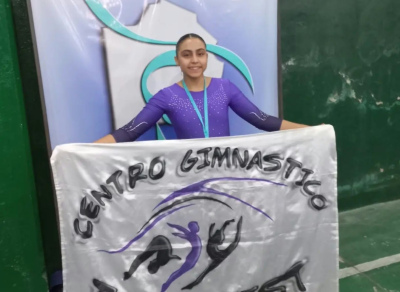 Destacada actuacion de Nixie Schwab en la Final Provincial de gimnasia en Aguas Verdes