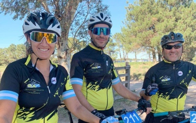 Integrantes de la Agrupaci&oacute;n Ciclistas de Saldungaray compitieron en el Rural Bike Los Farolitos
