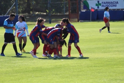 Hist&oacute;rico triunfo del equipo de futbol femenino del Automoto Club Deportivo