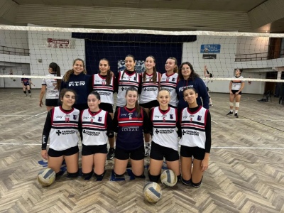 El Sub 18 de Automoto Voley jug&oacute; en Bah&iacute;a Blanca