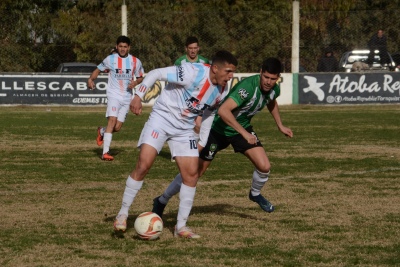 Liga Regional: Triunfo de Uni&oacute;n y empate de Automoto en la previa a un nuevo cl&aacute;sico de Tornquist (186 fotos)