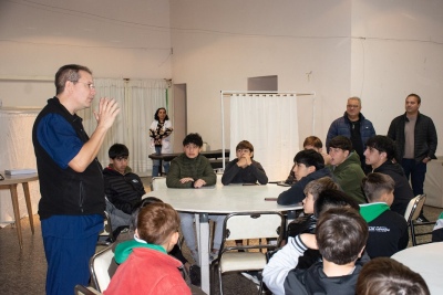 Con controles a los jugadores de inferiores del Club Uni&oacute;n se le dio continuidad al programa "Sanitos"