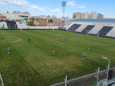 Fabricio Ibarra debuto oficialmente en la reserva del Club Olimpo de Bah&iacute;a Blanca
