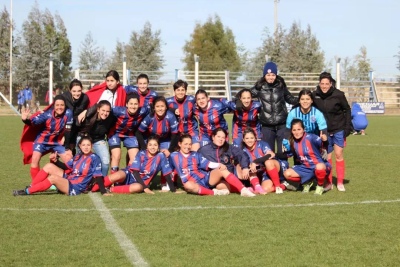 Liga Regional: El femenino de Automoto se meti&oacute; en semifinales