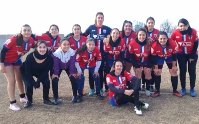 Futbol femenino: Atl&eacute;tico Ventana disputo su primer partido amistoso