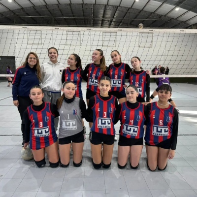 El Sub 14 de Automoto V&oacute;ley perdi&oacute; ajustadamente y termin&oacute; cuarto