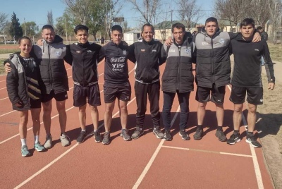 Ocho &aacute;rbitros de la L.R.F. aprobaron una prueba de suficiencia f&iacute;sica en Santa Rosa
