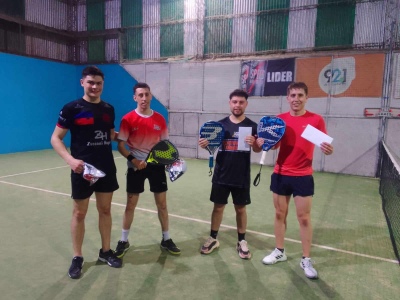 Agust&iacute;n Herrada - Nicol&aacute;s Torres, subcampeones de un torneo de padel disputado en Pig&uuml;&eacute;