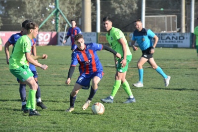 Liga Regional: La edici&oacute;n N&ordm; 62 del cl&aacute;sico de Tornquist termino en empate (102 fotos)