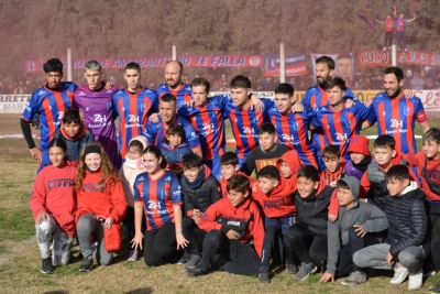 Liga Regional: Automoto lo dio vuelta y se quedo con el cl&aacute;sico ante Uni&oacute;n (117 fotos)