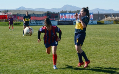 Liga Regional de F&uacute;tbol: El Clausura de Primera femenino puso la cuarta (36 fotos)